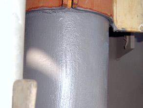 На горячую трубу нанесено покрытие Belzona 5851 (HA-Barrier)