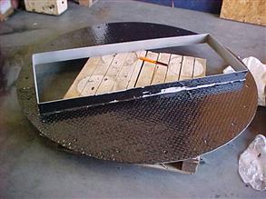 На плиты нанесено покрытие Belzona 4341 (Magma CR4) с отличной устойчивостью к действию горячих кислот