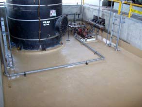 Для защиты поверхностей в зоне обвалования использовали Belzona 5811 (Immersion Grade)